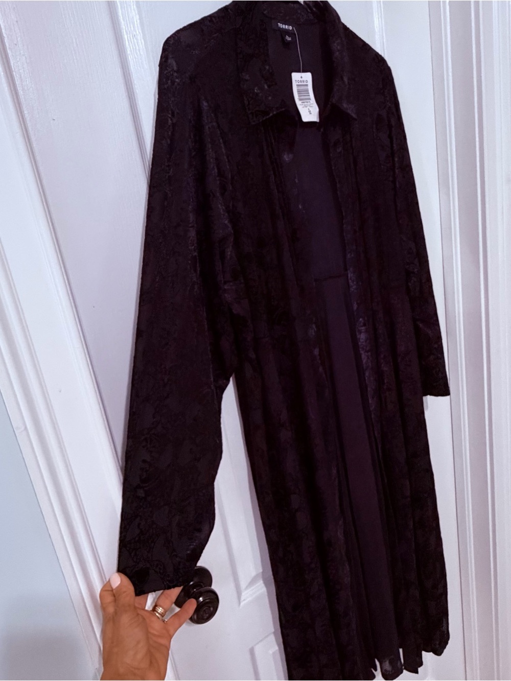 NWT - TORRID Velvet Burnout Deep Black Kimono/Duster Size 4X (26) - Picture 9 of 10